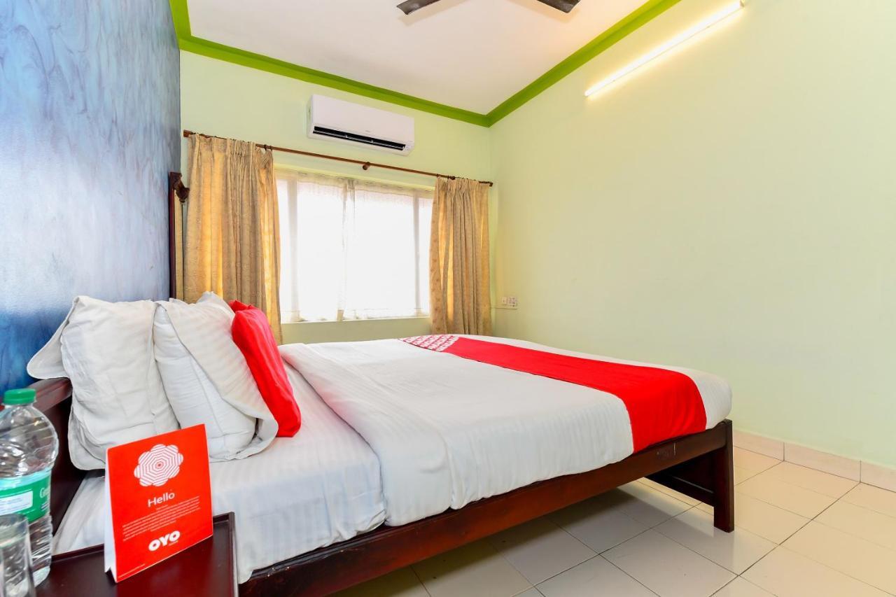 Oyo Flagship 9560 Hotel Bellwether Kochi Exterior photo