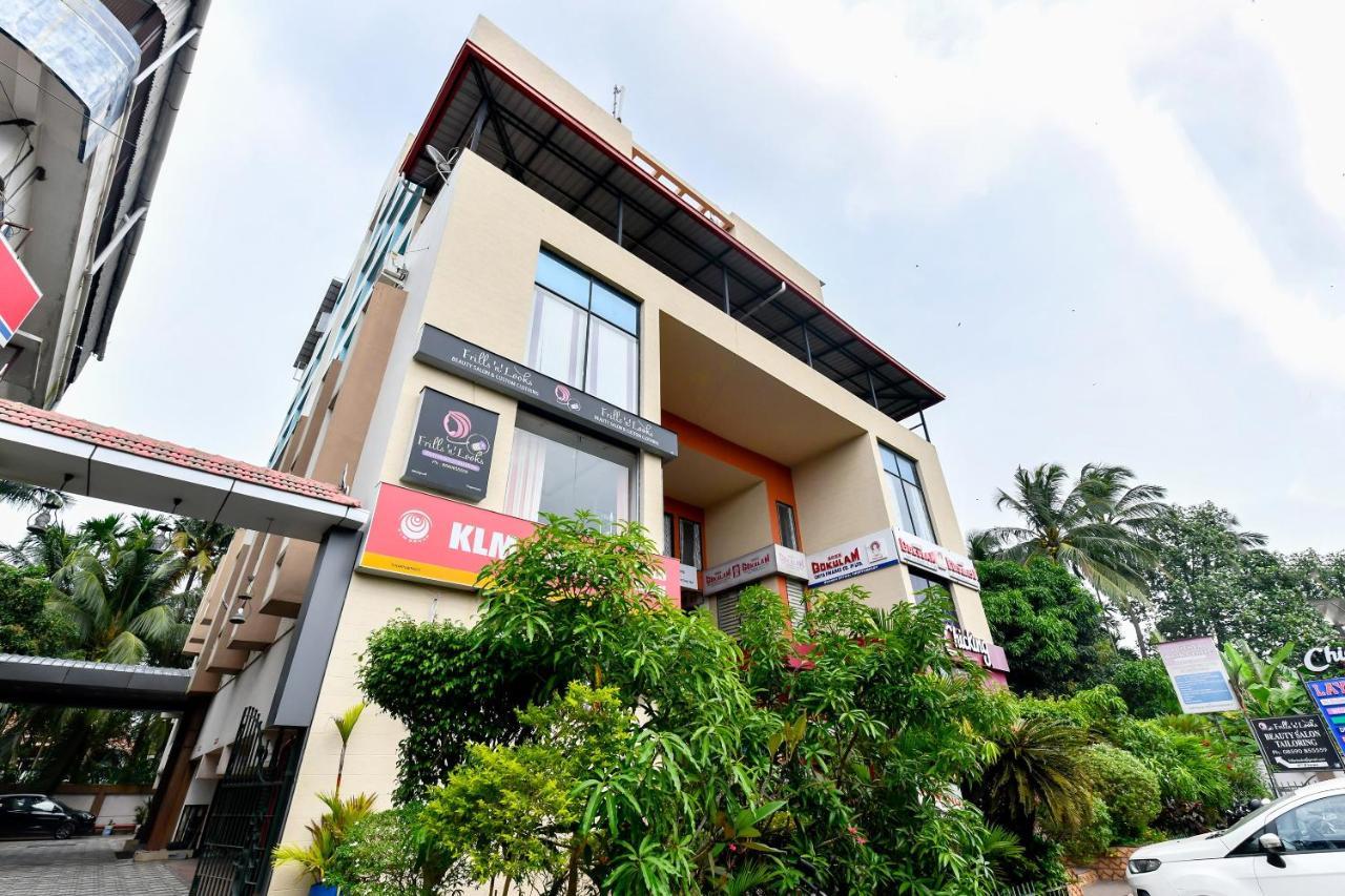 Oyo Flagship 9560 Hotel Bellwether Kochi Exterior photo
