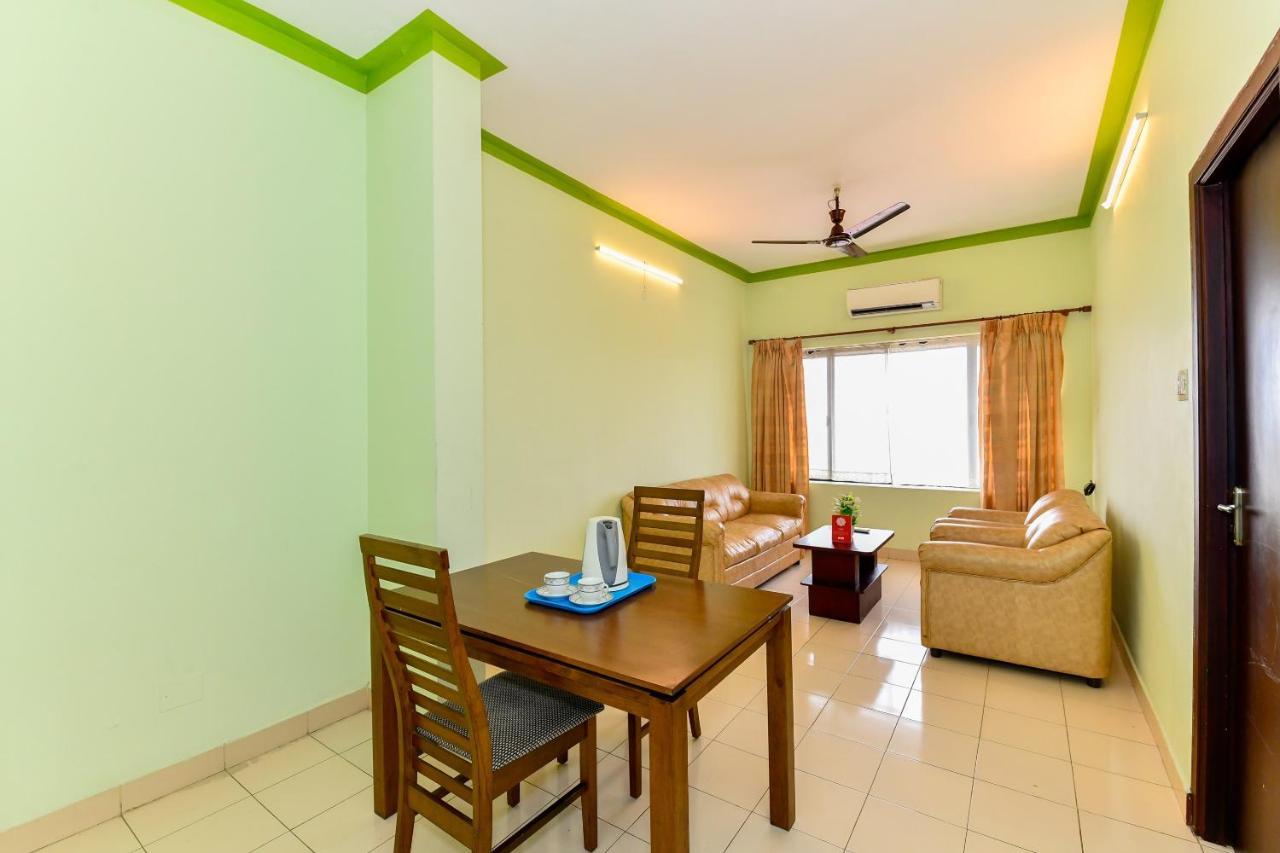 Oyo Flagship 9560 Hotel Bellwether Kochi Exterior photo